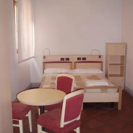 Hostal Venetian *